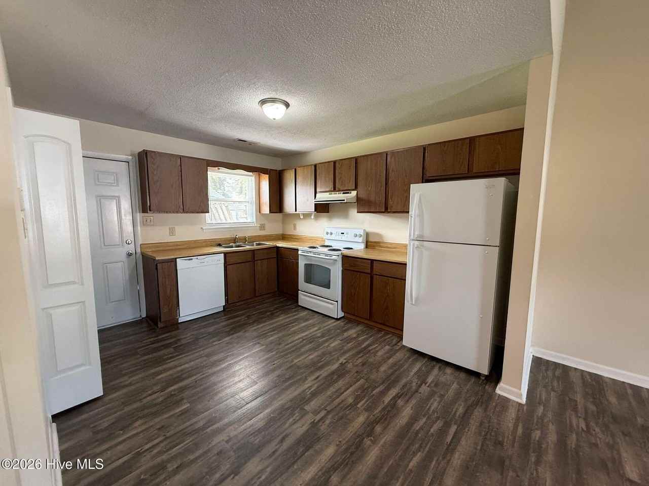 89 Aspen Pl - Photo 2 of 6
