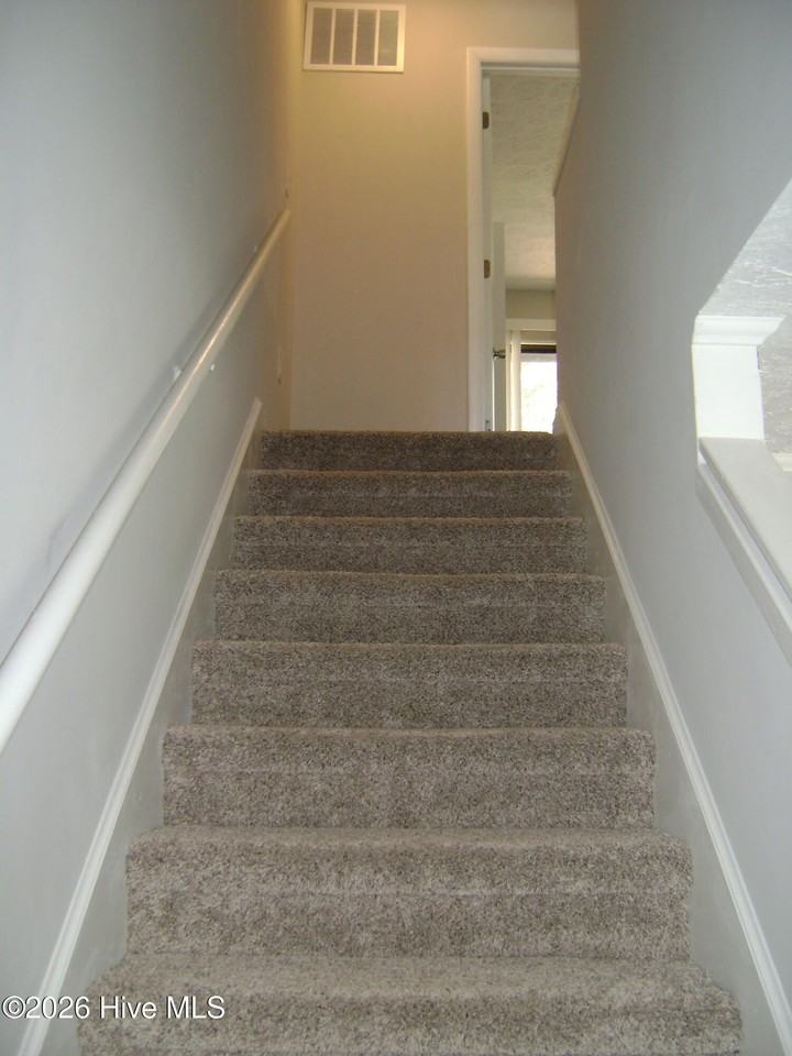 113 Bonner Ave #107 - Photo 3 of 5