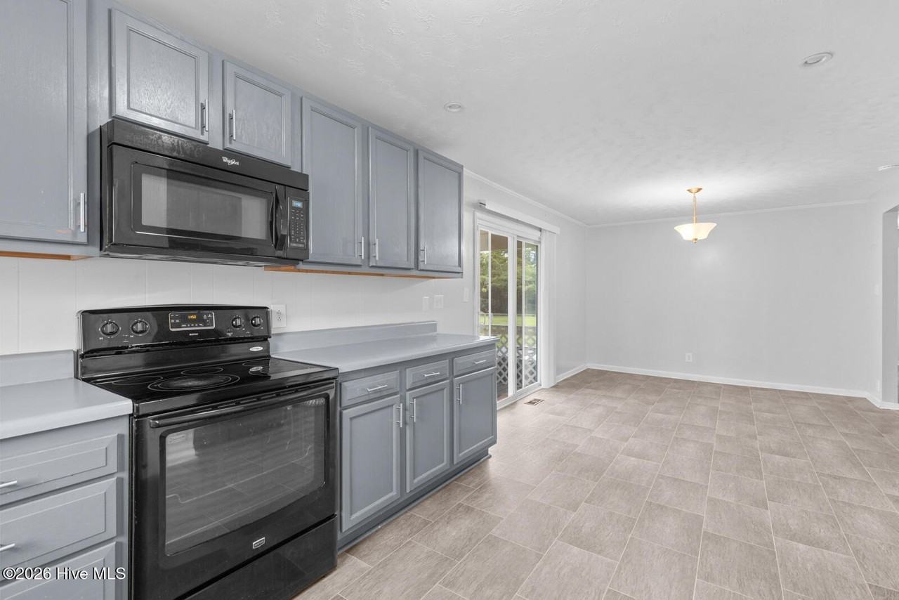 105 Valley Ct - Photo 6 of 20