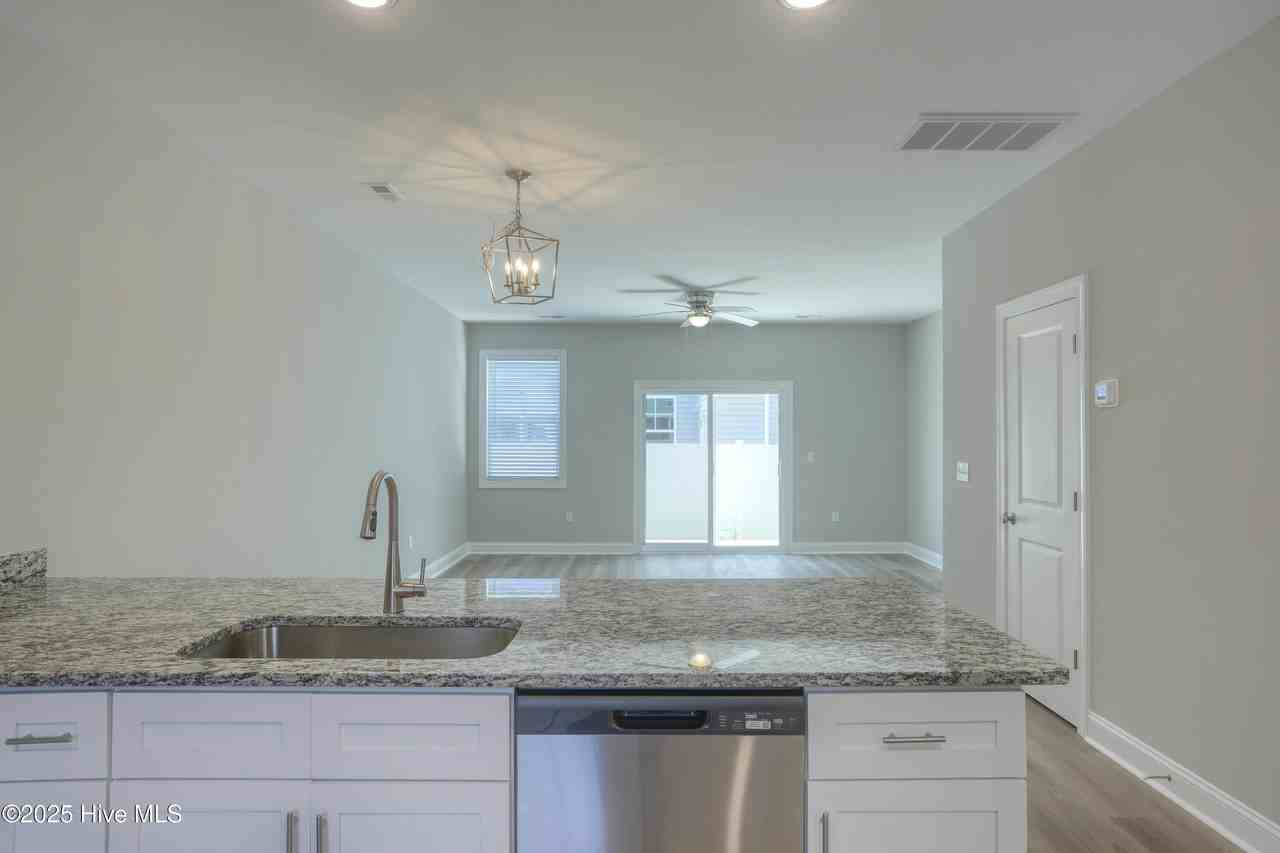 321 Starfish Ln - Photo 6 of 20
