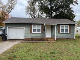 featured image of 1704 N Main St