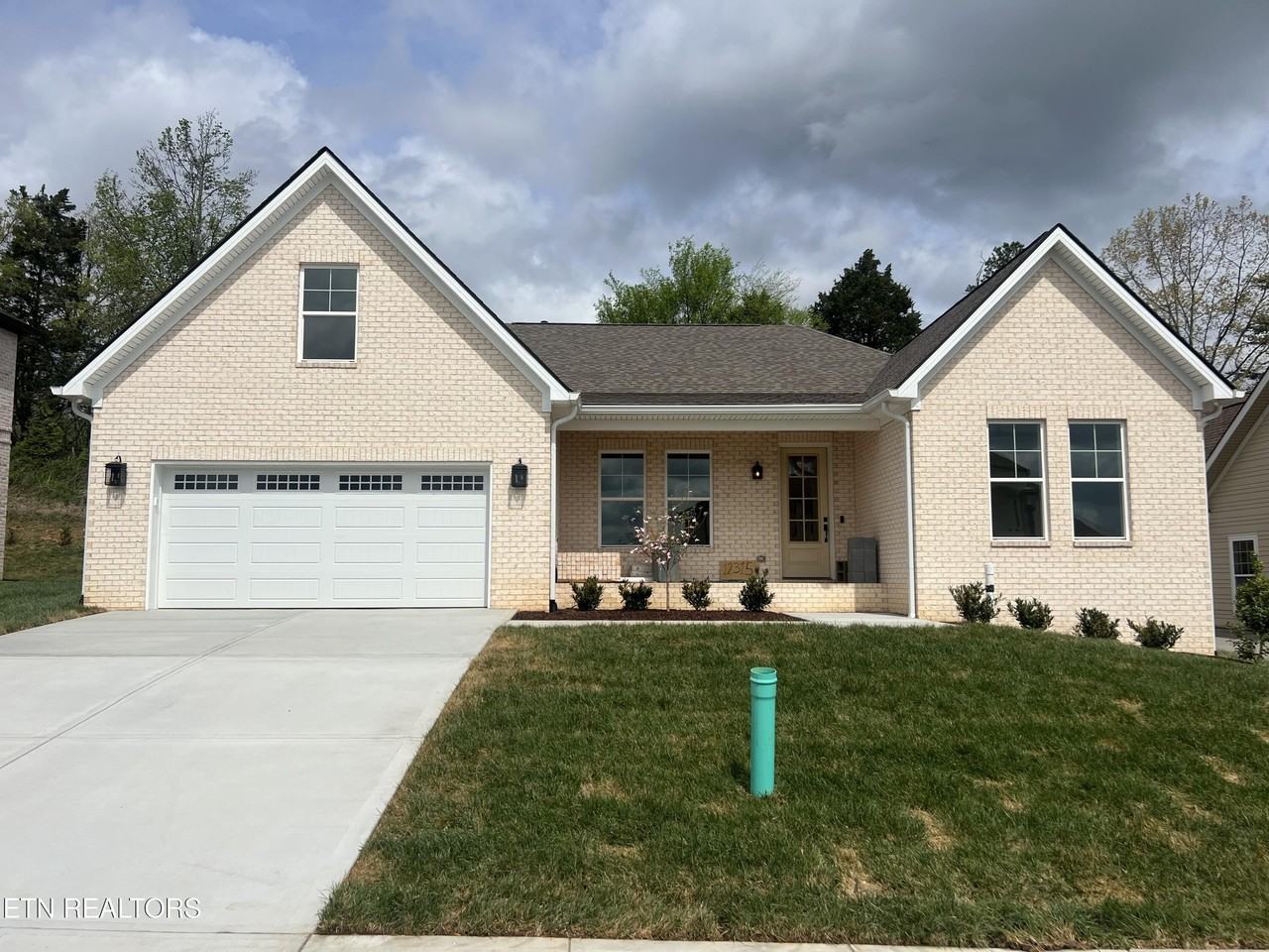12315 Cotton Blossom Ln - Photo 3 of 29