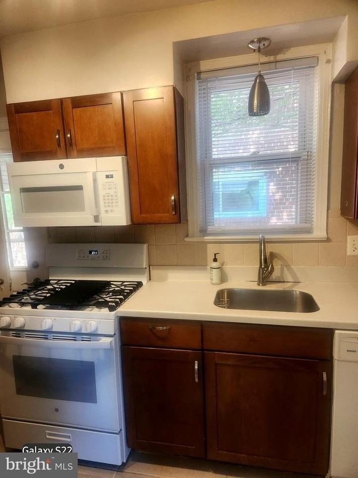 12 Walnut St Nw - Photo 7 of 17