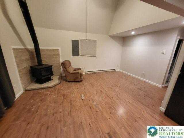 1220 Dogwood Ln - Photo 3 of 16