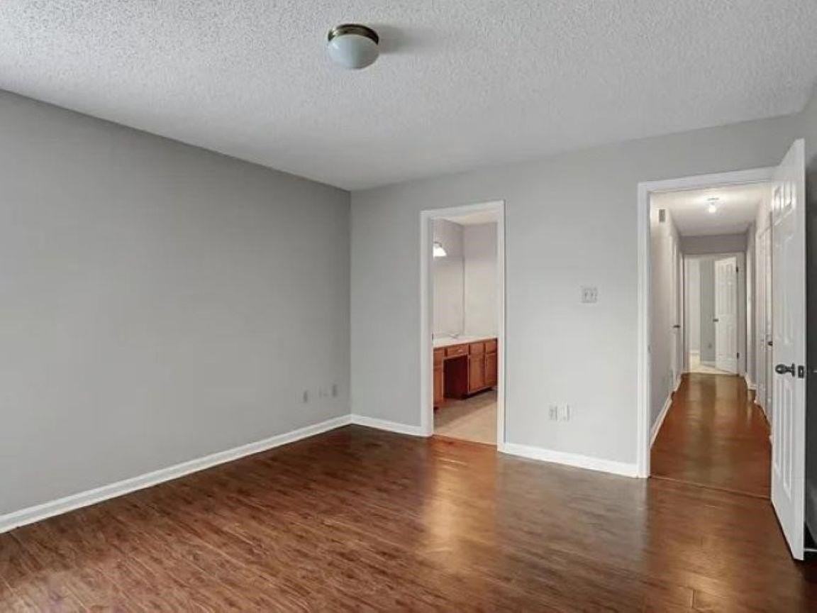 3621 Sunray Cv - Photo 6 of 8