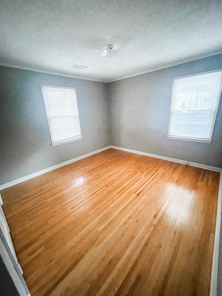 4501 Dunn Ave - Photo 6 of 9