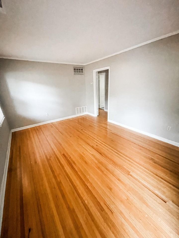 4501 Dunn Ave - Photo 7 of 9