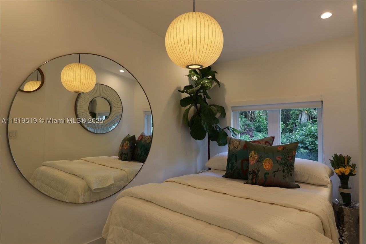 12020 Ne 5th Ave - Photo 6 of 13