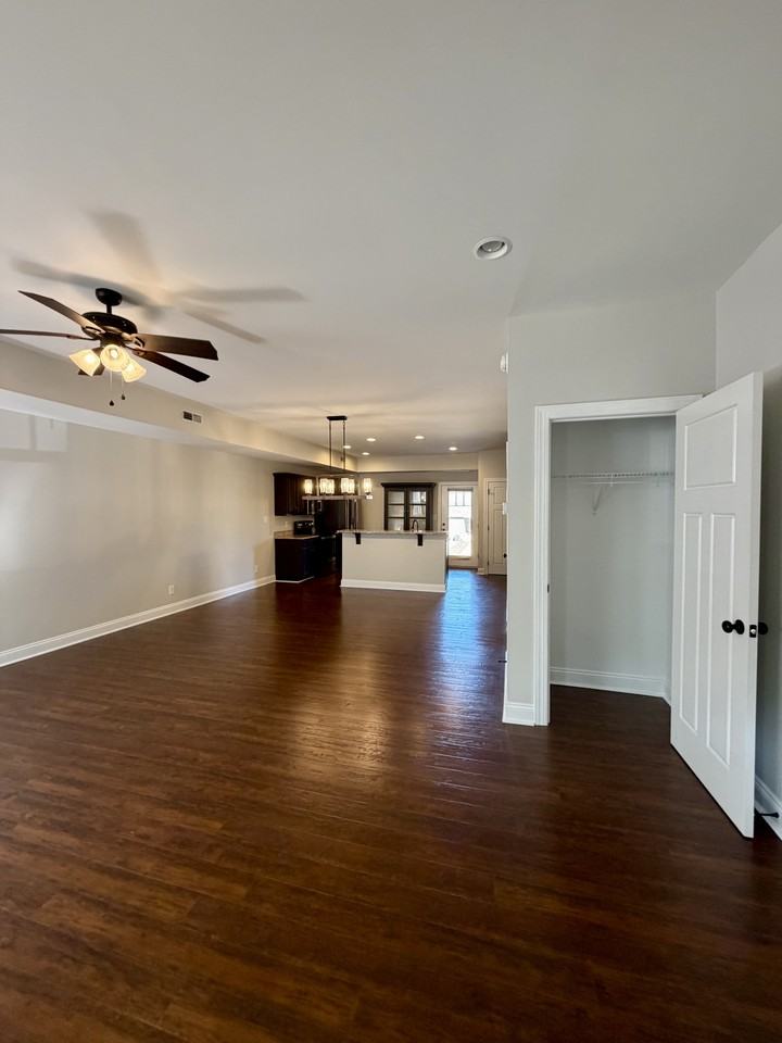 127 Portico St #1 - Photo 4 of 30