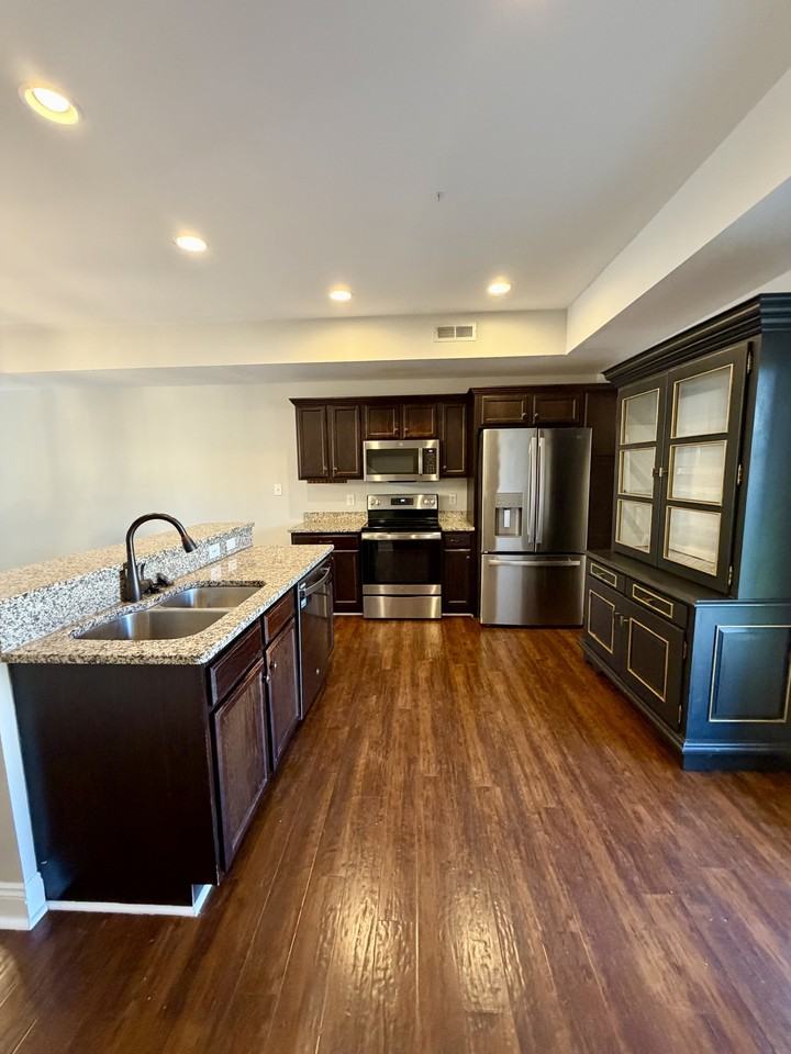 127 Portico St #1 - Photo 6 of 30