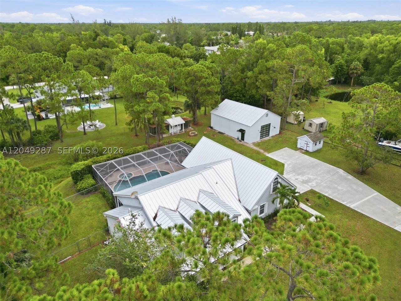 12921 76th Rd N - Photo 3 of 50