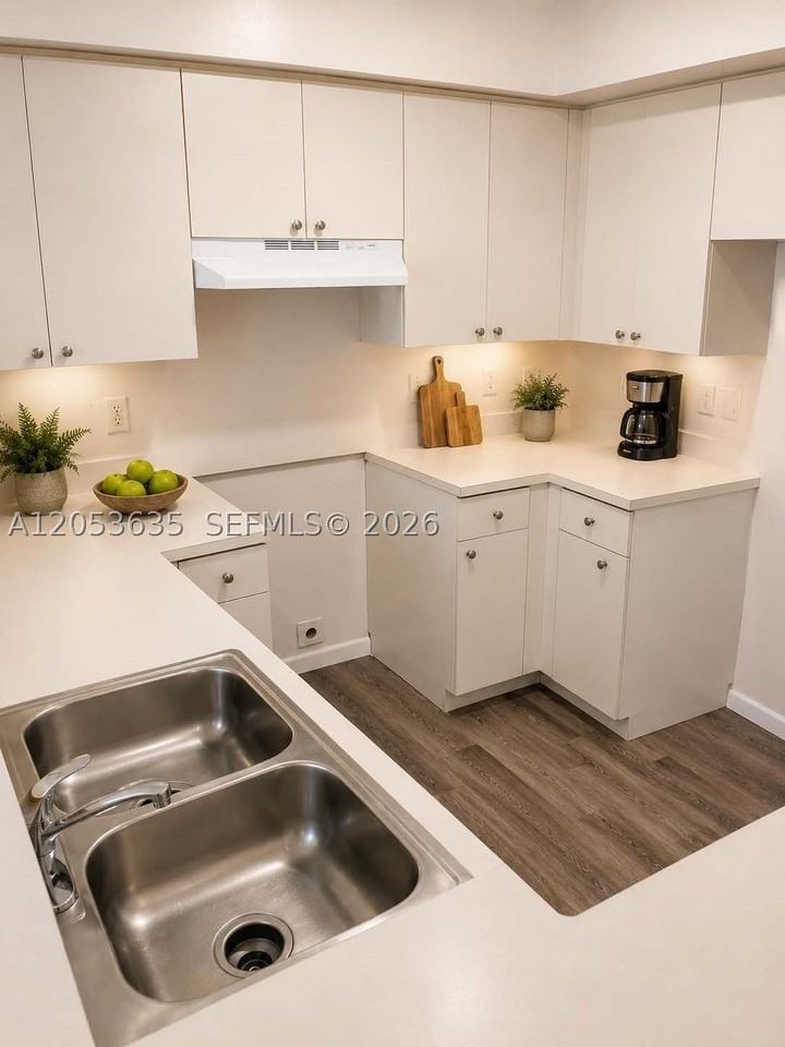 11050 Sw 196th St #405 - Photo 2 of 38