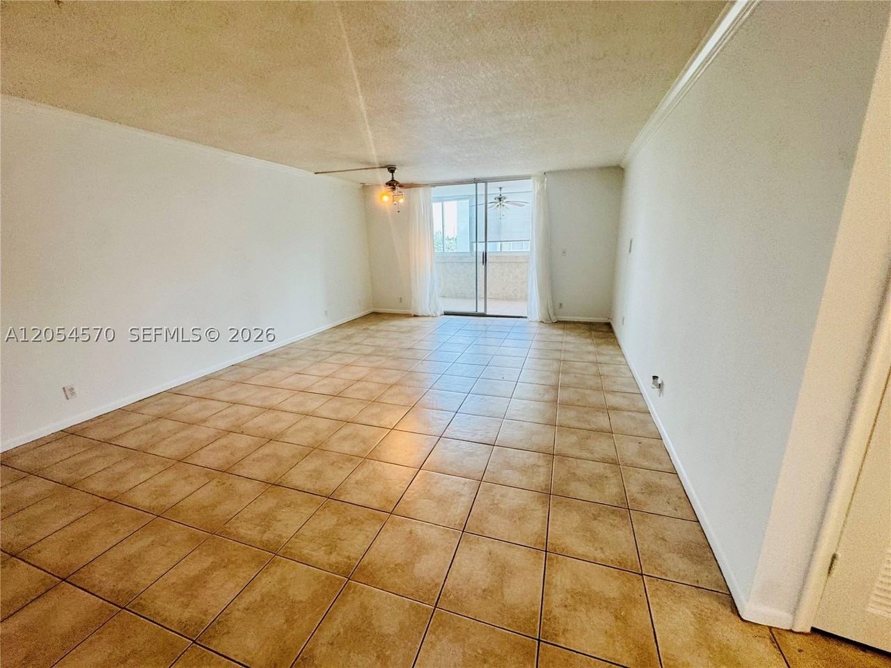 420 Ne 12th Ave #502 - Photo 6 of 27