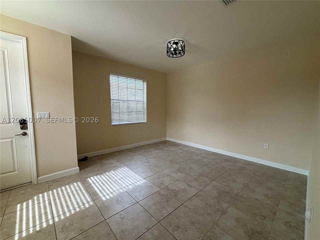 15051 Sw 116th St - Photo 4 of 19
