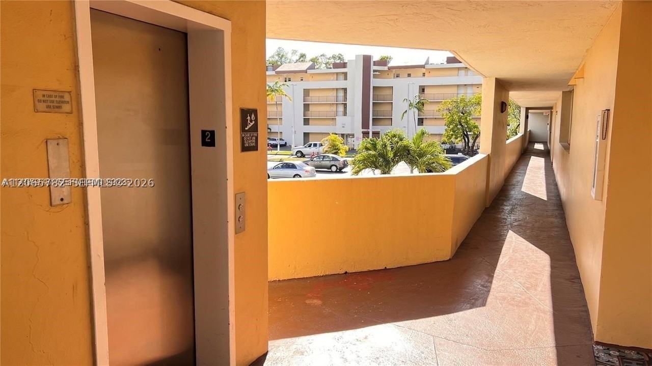 8850 Fontainebleau Blvd #401 - Photo 4 of 16