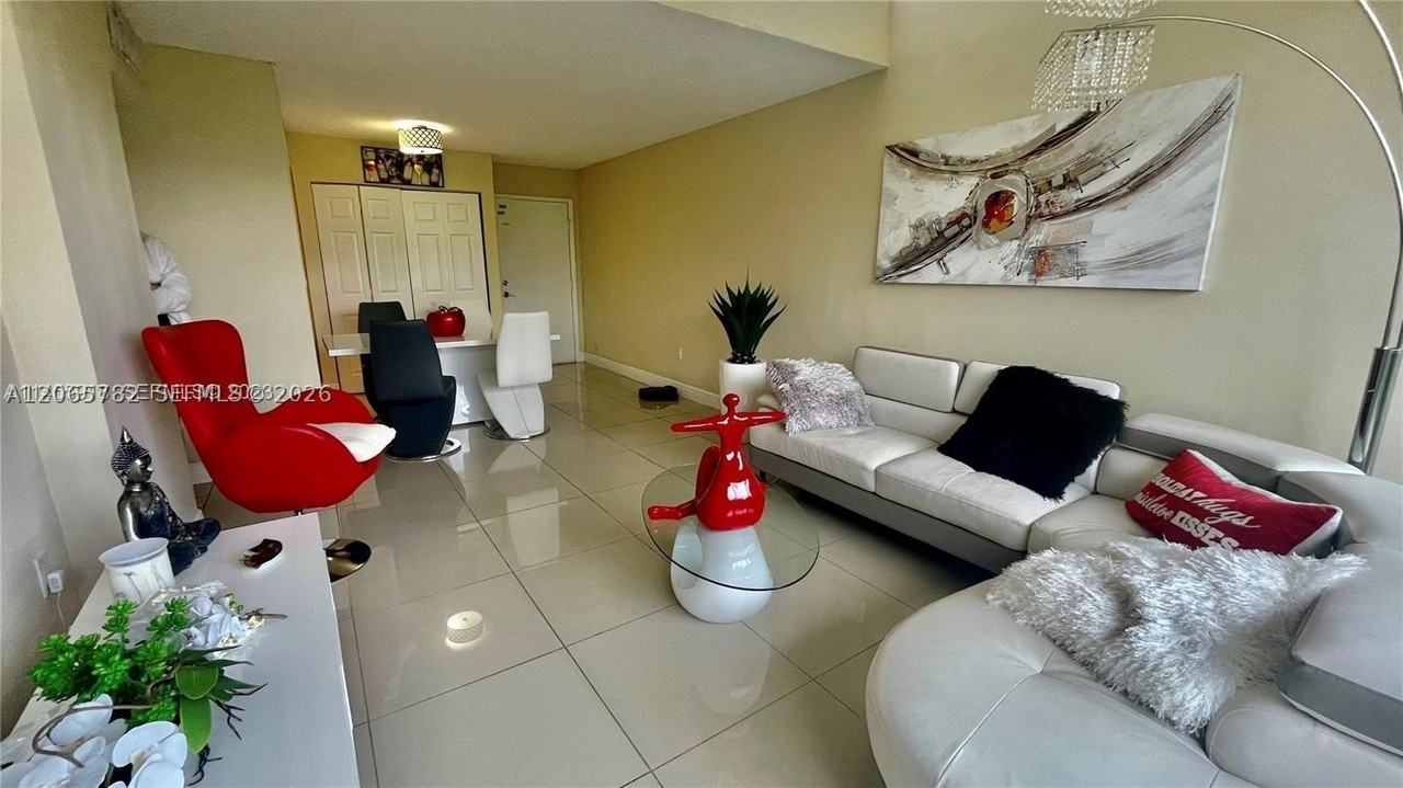 8850 Fontainebleau Blvd #401 - Photo 6 of 16