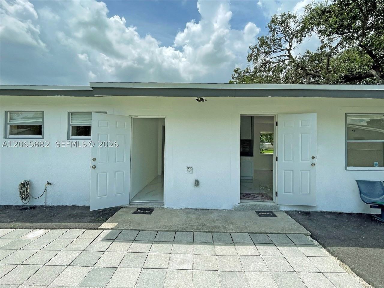 1606 Nw 12th Ave - Photo 5 of 50