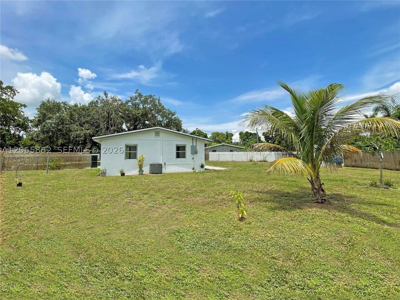 1606 Nw 12th Ave - Photo 6 of 50