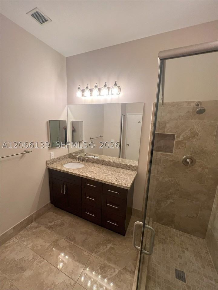 10700 Nw 14th St #142 - Photo 6 of 22