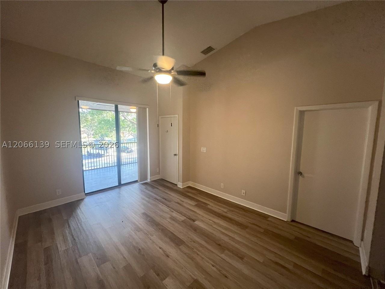 10700 Nw 14th St #142 - Photo 7 of 22