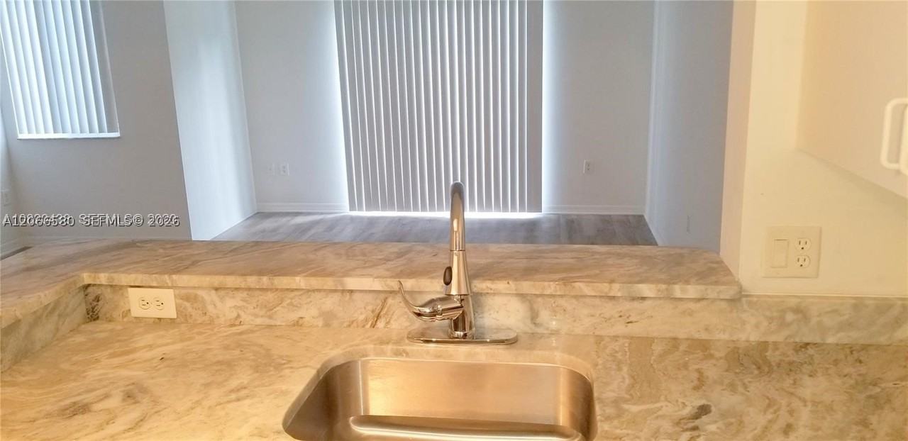 4195 N Haverhill Rd #303 - Photo 7 of 18