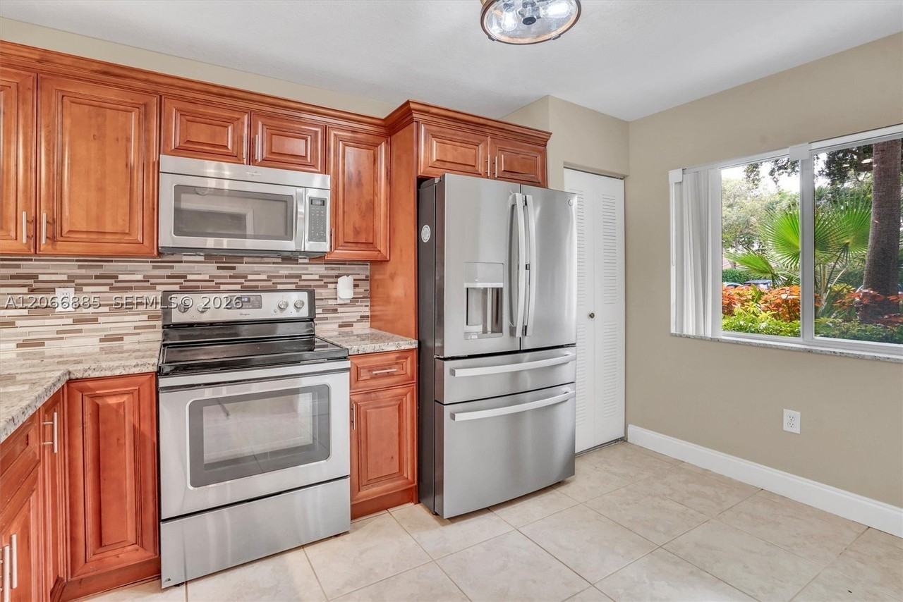 9537 Weldon Cir #I109 - Photo 2 of 48