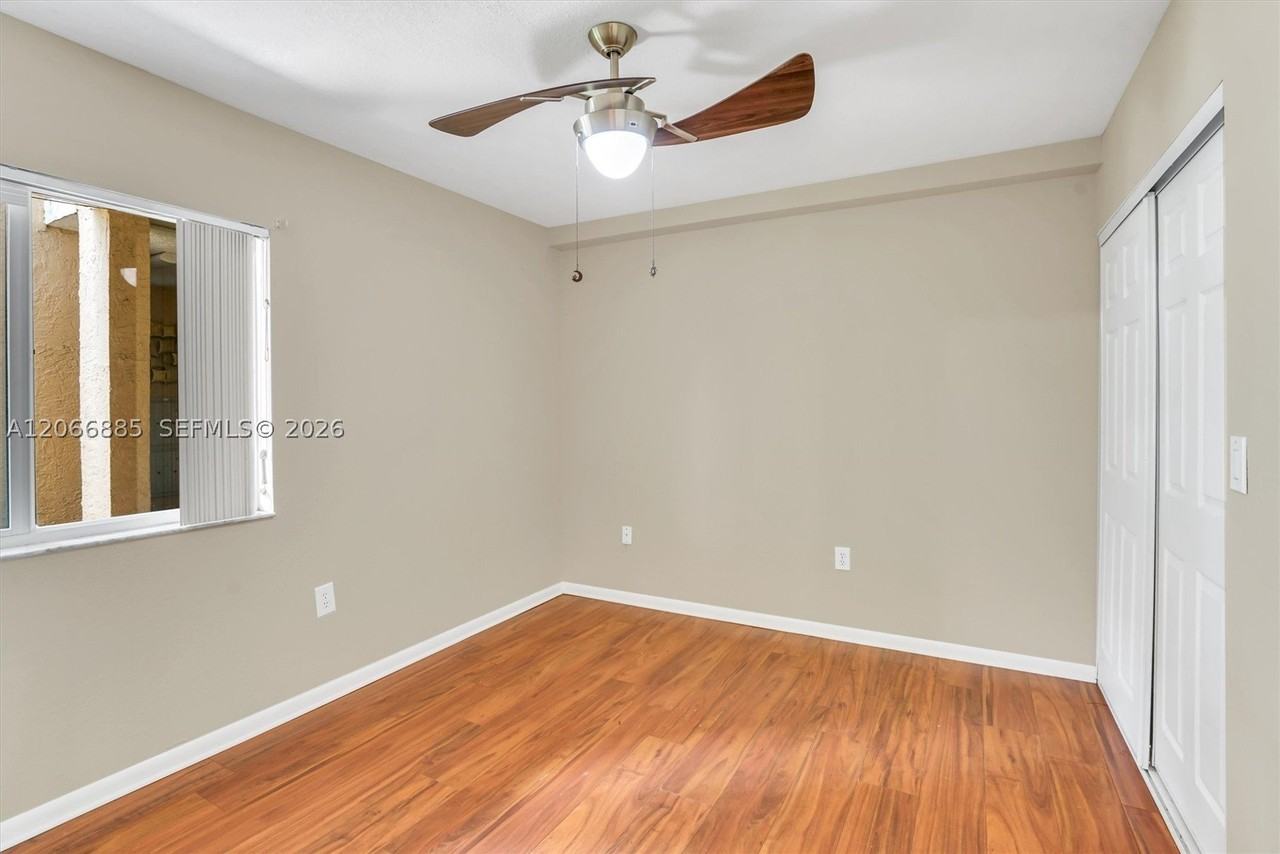 9537 Weldon Cir #I109 - Photo 3 of 48