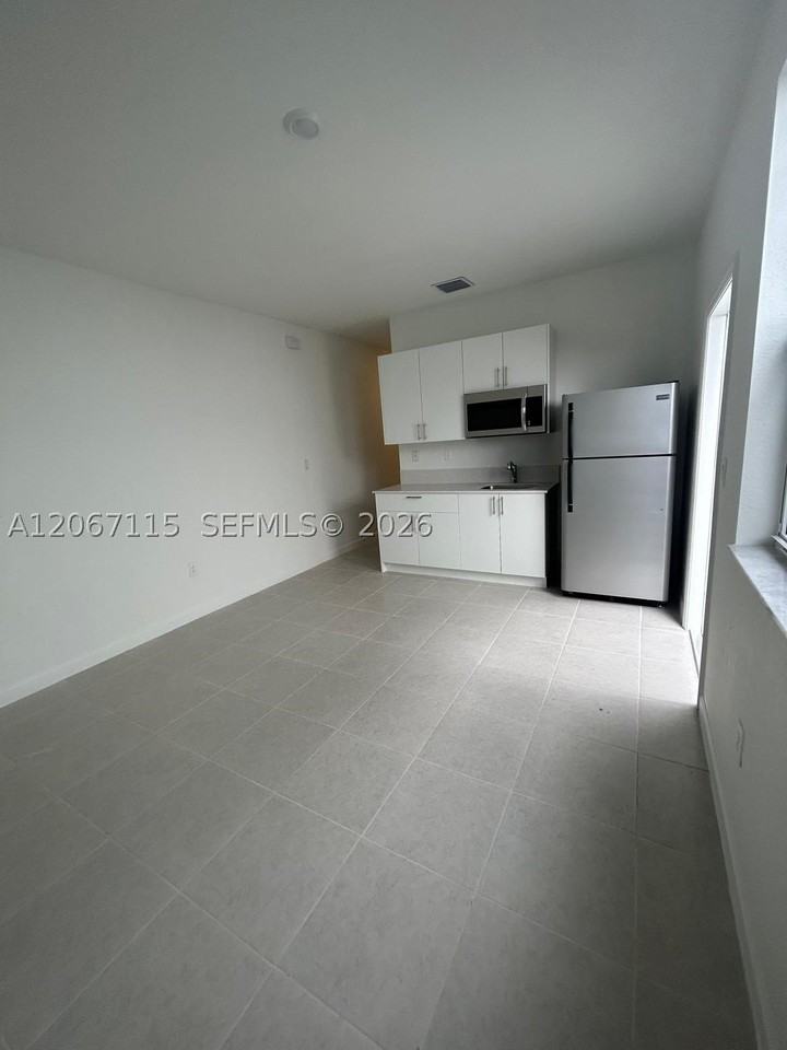 14806 Sw 163rd St - Photo 5 of 14