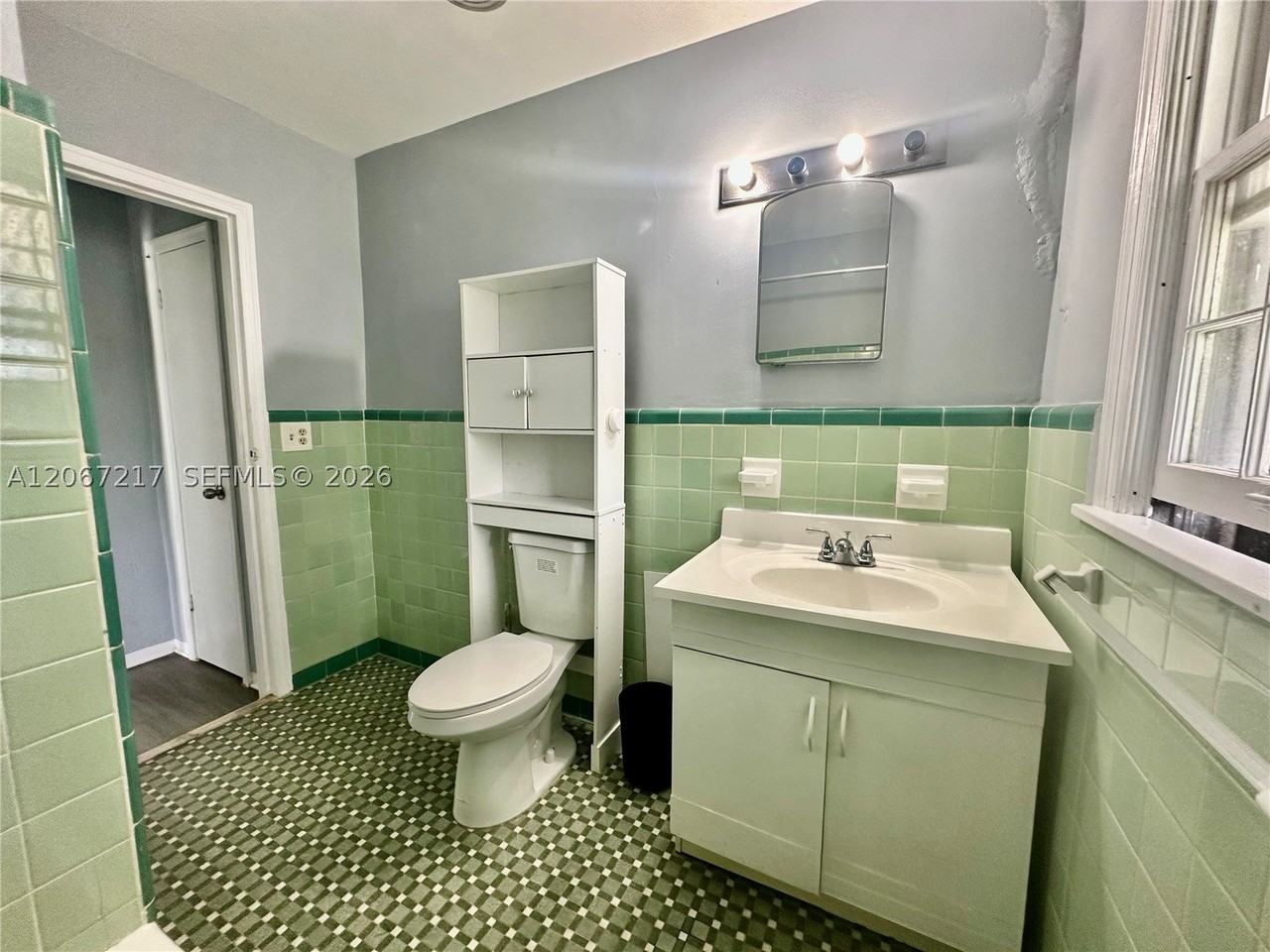 1260 Ne 115th St #2 - Photo 7 of 7