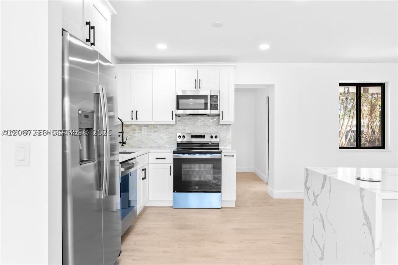14171 Sw 37th Ct - Photo 2 of 37