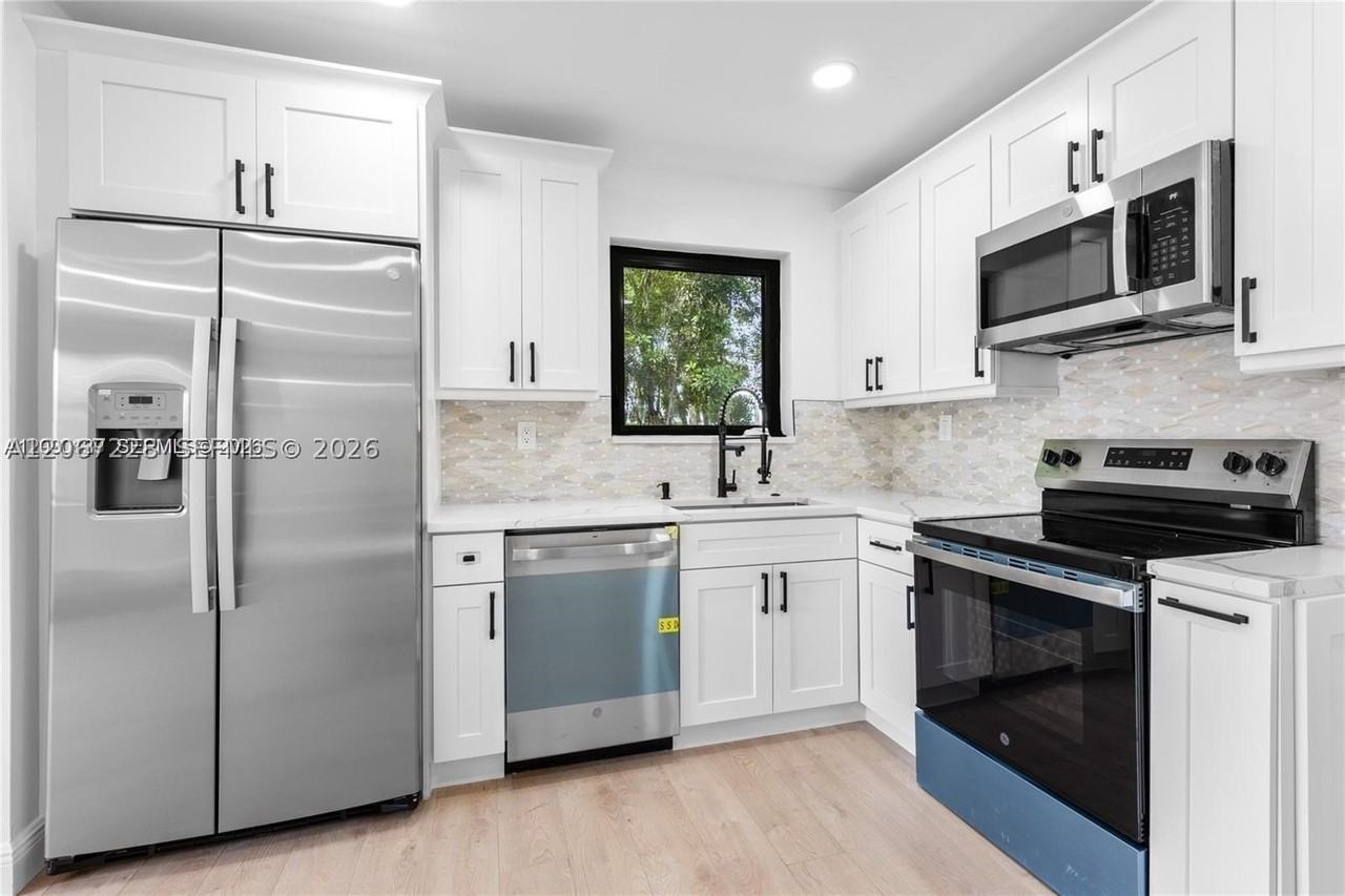 14171 Sw 37th Ct - Photo 3 of 37