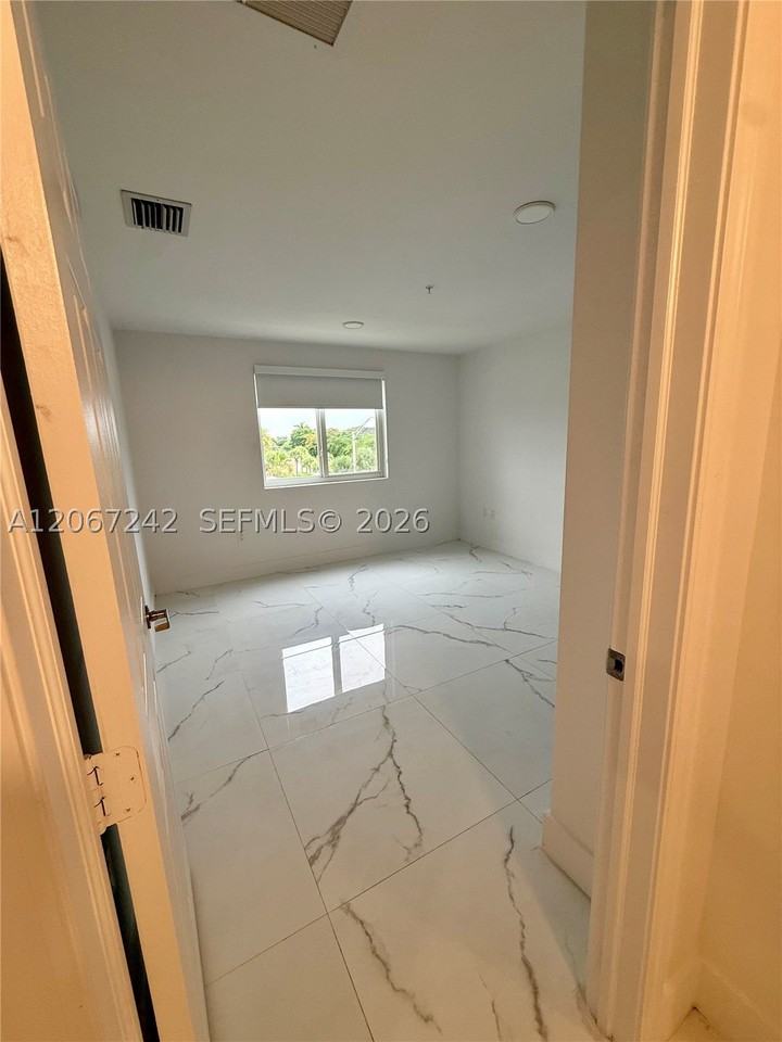 11150 Nw 82nd St #308 - Photo 7 of 7