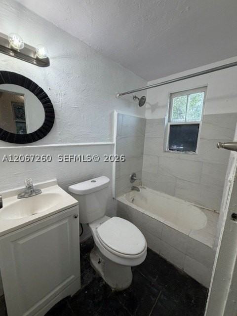 625 Ne 86th St #U - Photo 5 of 6