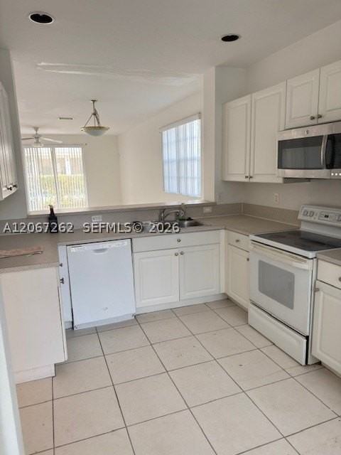677 Nw 42nd Ave #677 - Photo 3 of 18