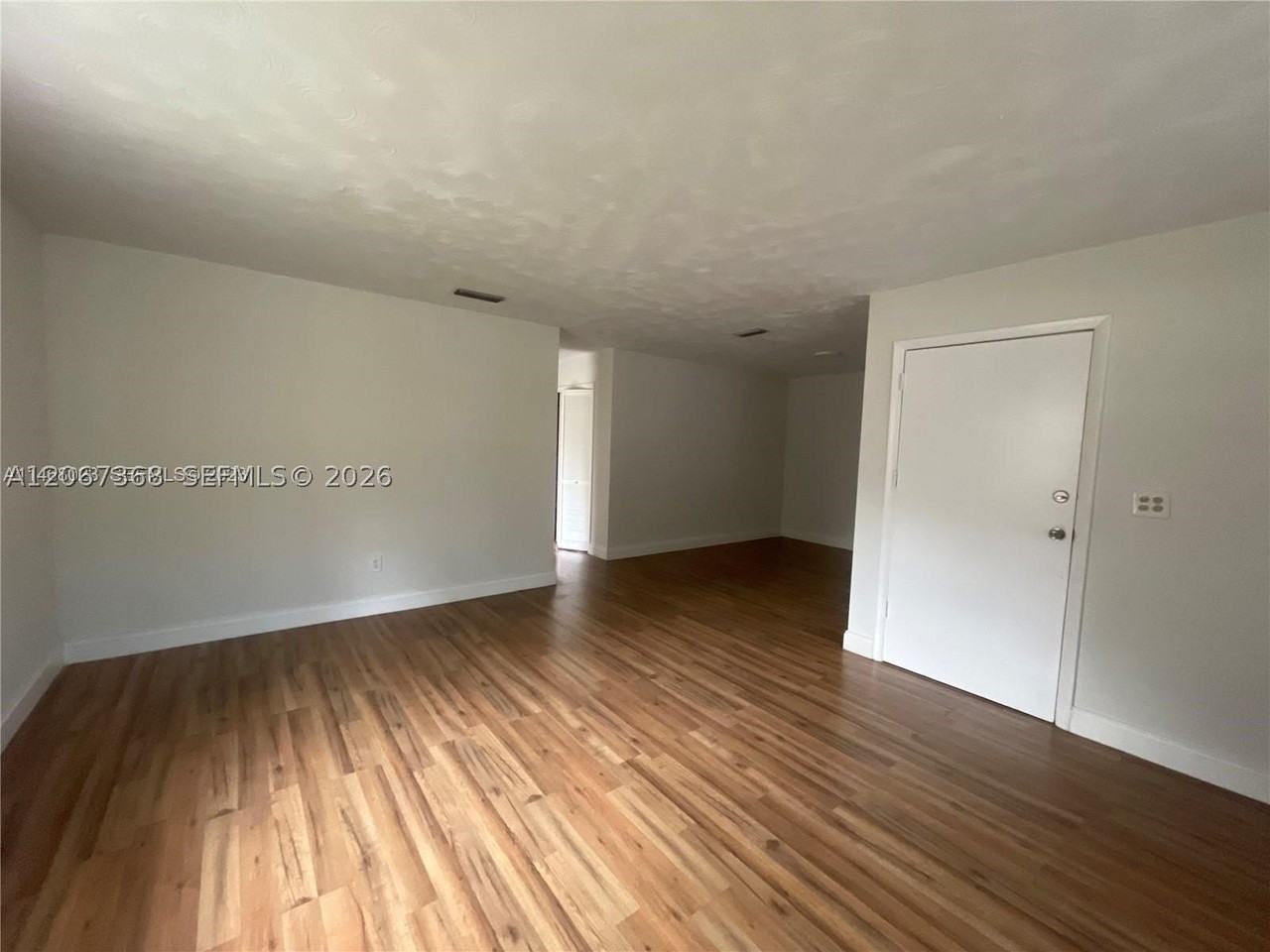 1388 Nw 101st St #1388 - Photo 4 of 7