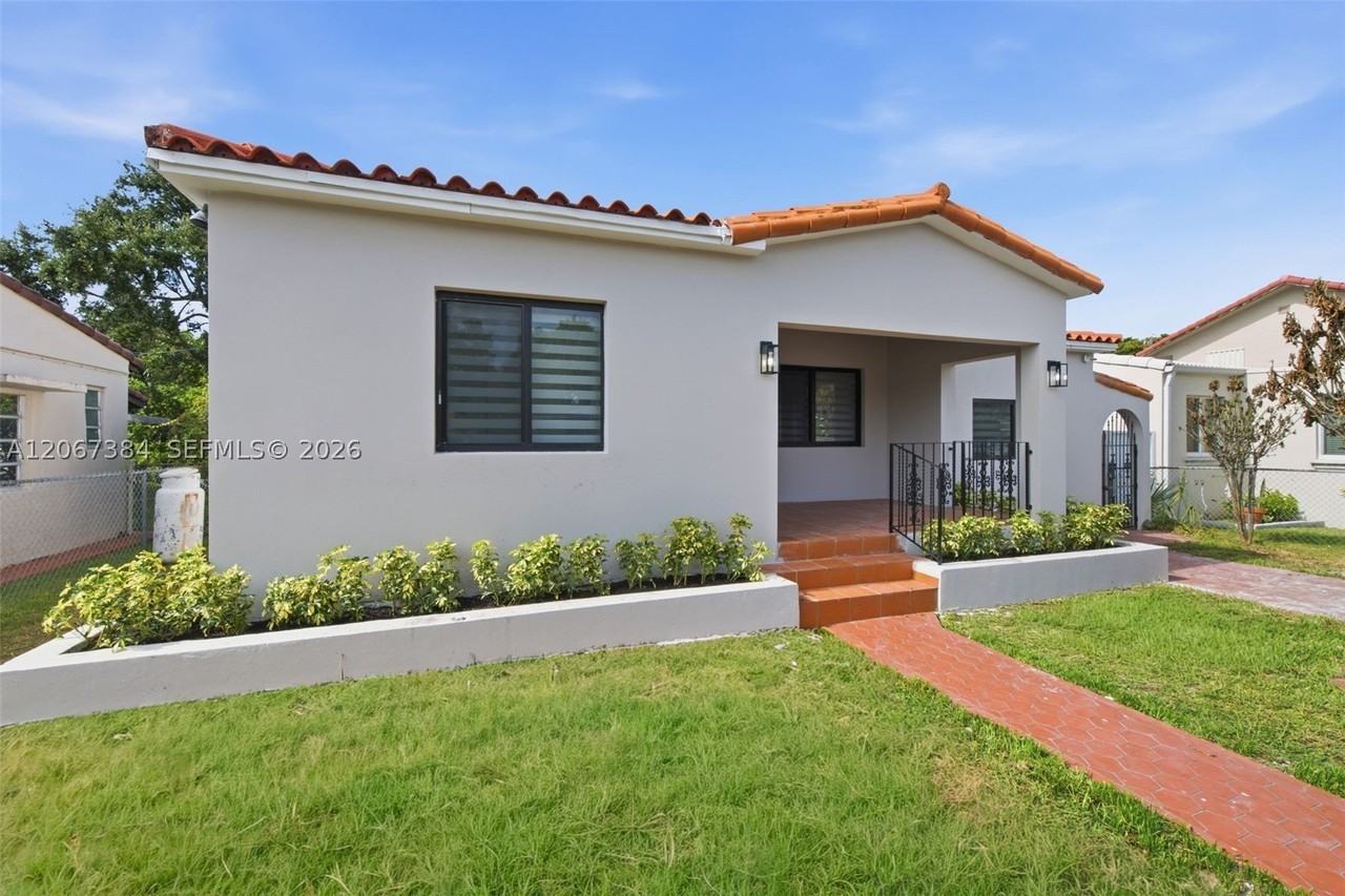 5000 Sw 5th Ter - Photo 2 of 19