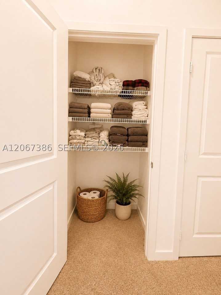 1181 Sw 7th Ct #1181 - Photo 4 of 30