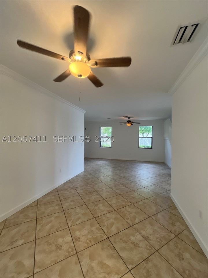 8843 W 34th Ave - Photo 6 of 33