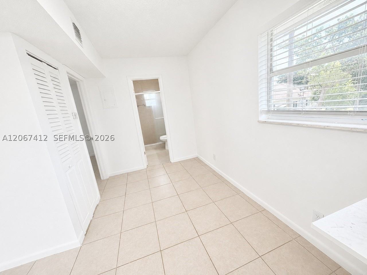 2521 Pierce St #10 - Photo 6 of 12