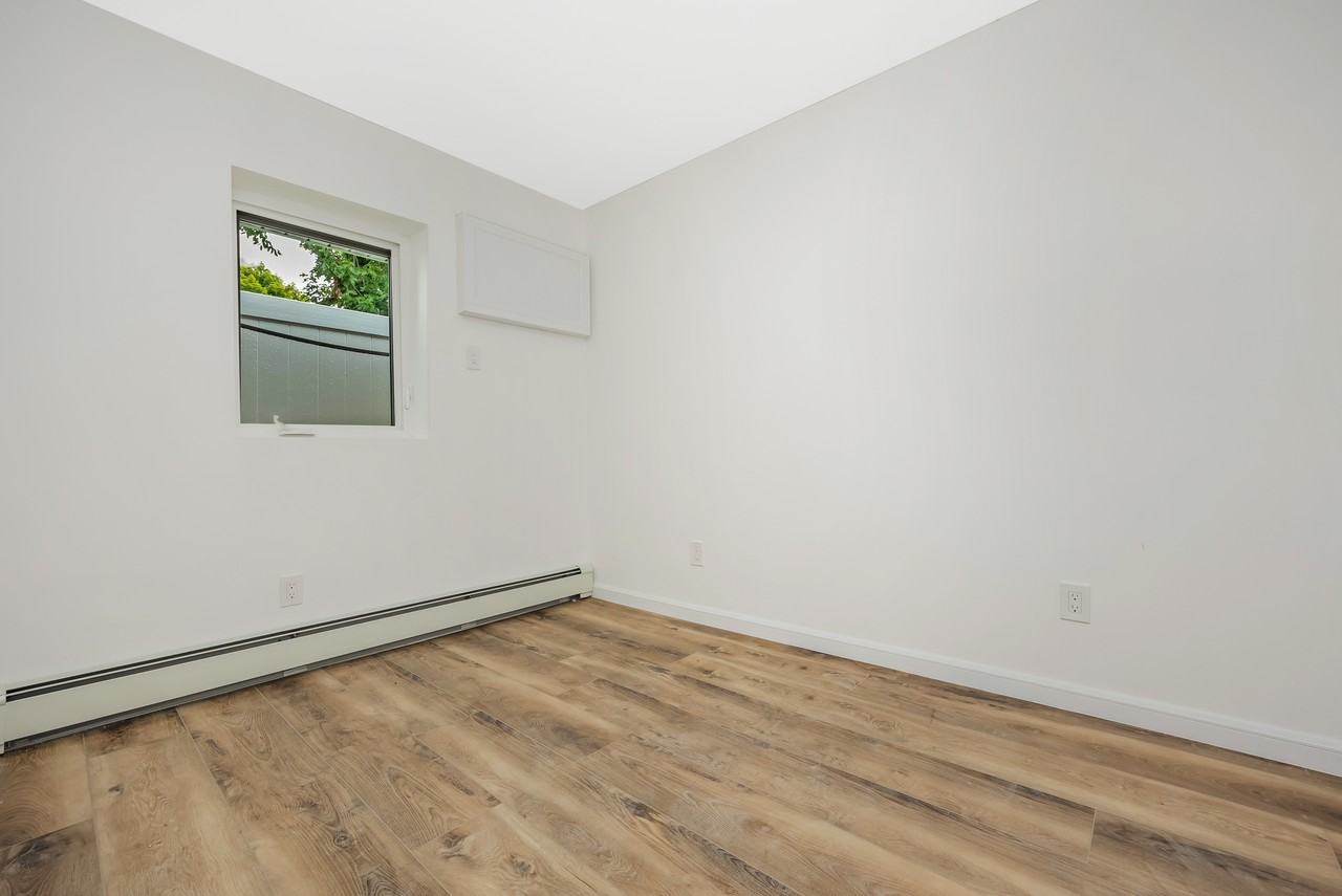 29 Tyler Streetapt 6 #6 - Photo 2 of 14