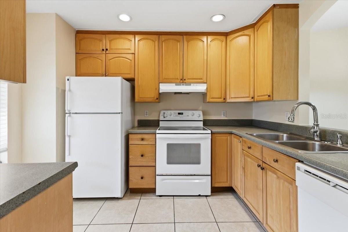 10507 Pendleton Ave #B - Photo 7 of 23