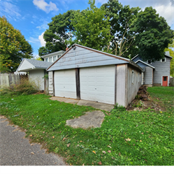 731 N. Sycamore St - Photo 4 of 4