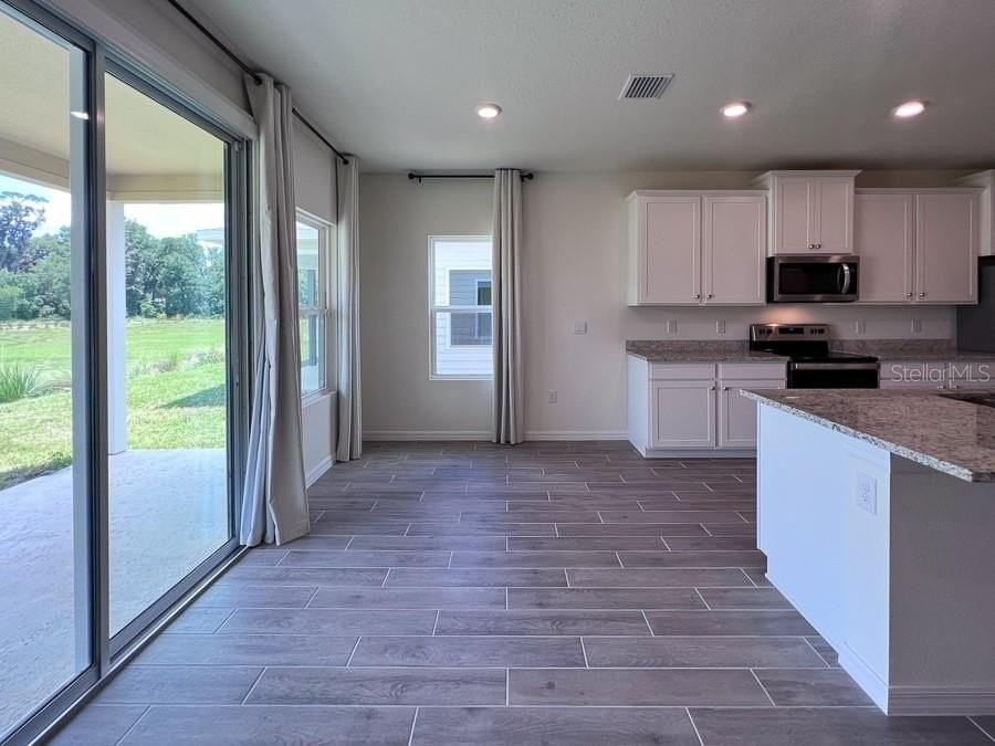 1315 Nw 132nd Cir - Photo 6 of 40