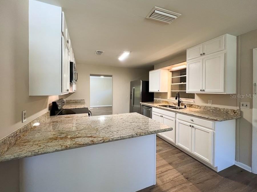 2110 Nw 54th Ter - Photo 5 of 41