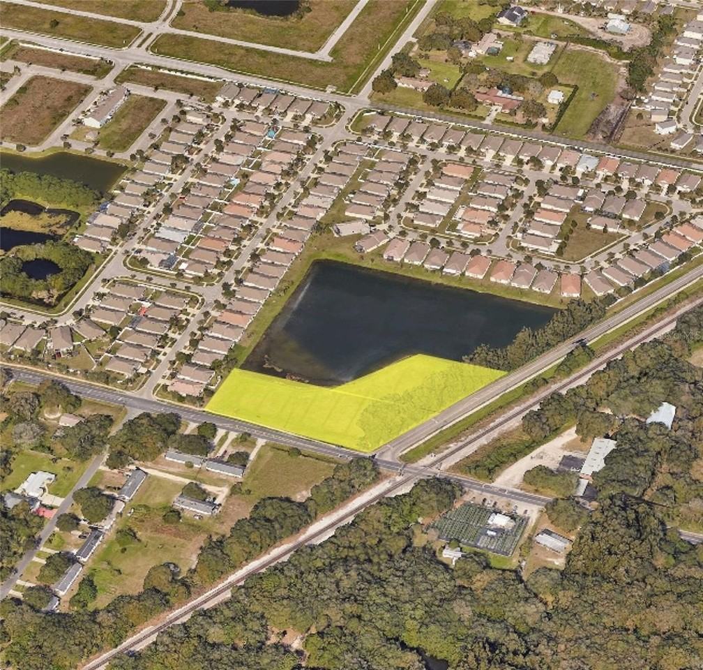 962 E Shell Point Rd - Photo 3 of 8