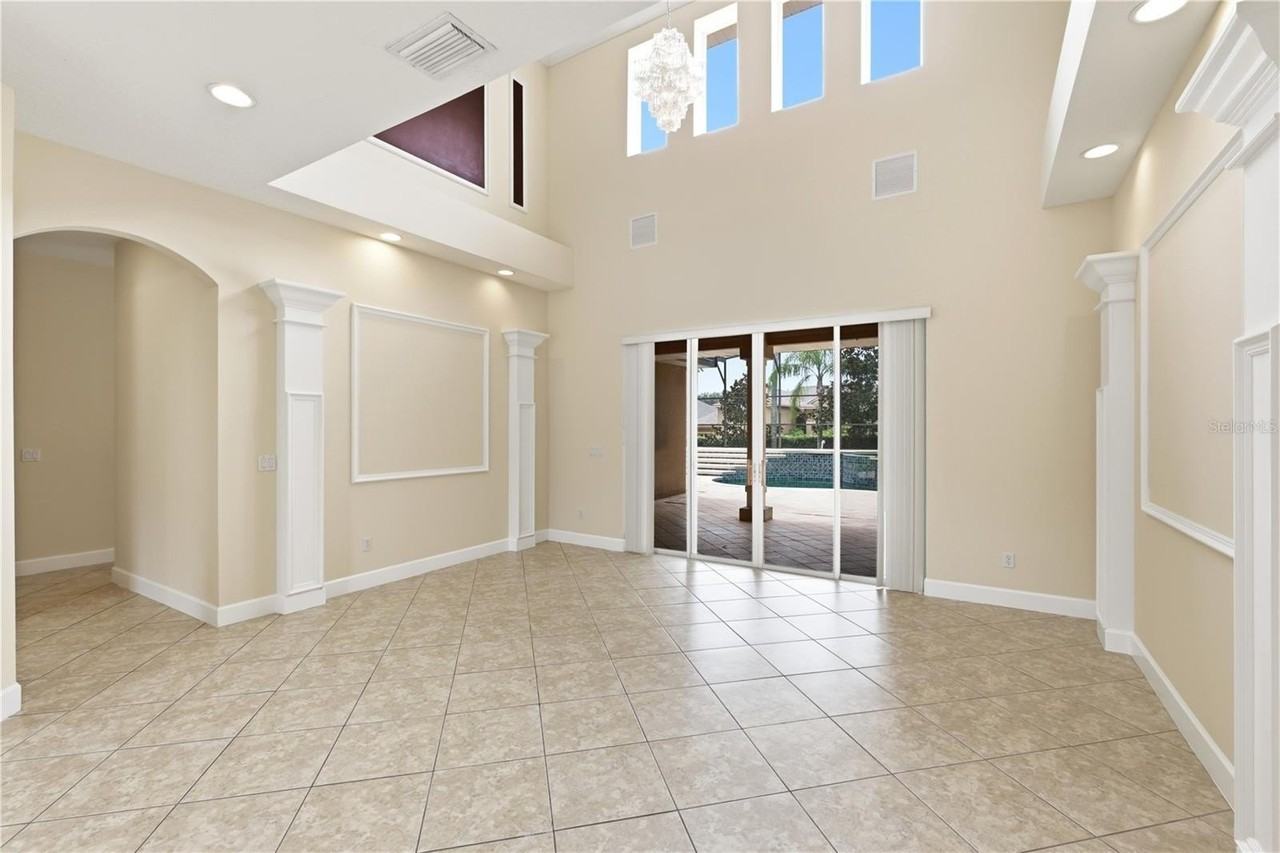 3205 King George Dr - Photo 2 of 26