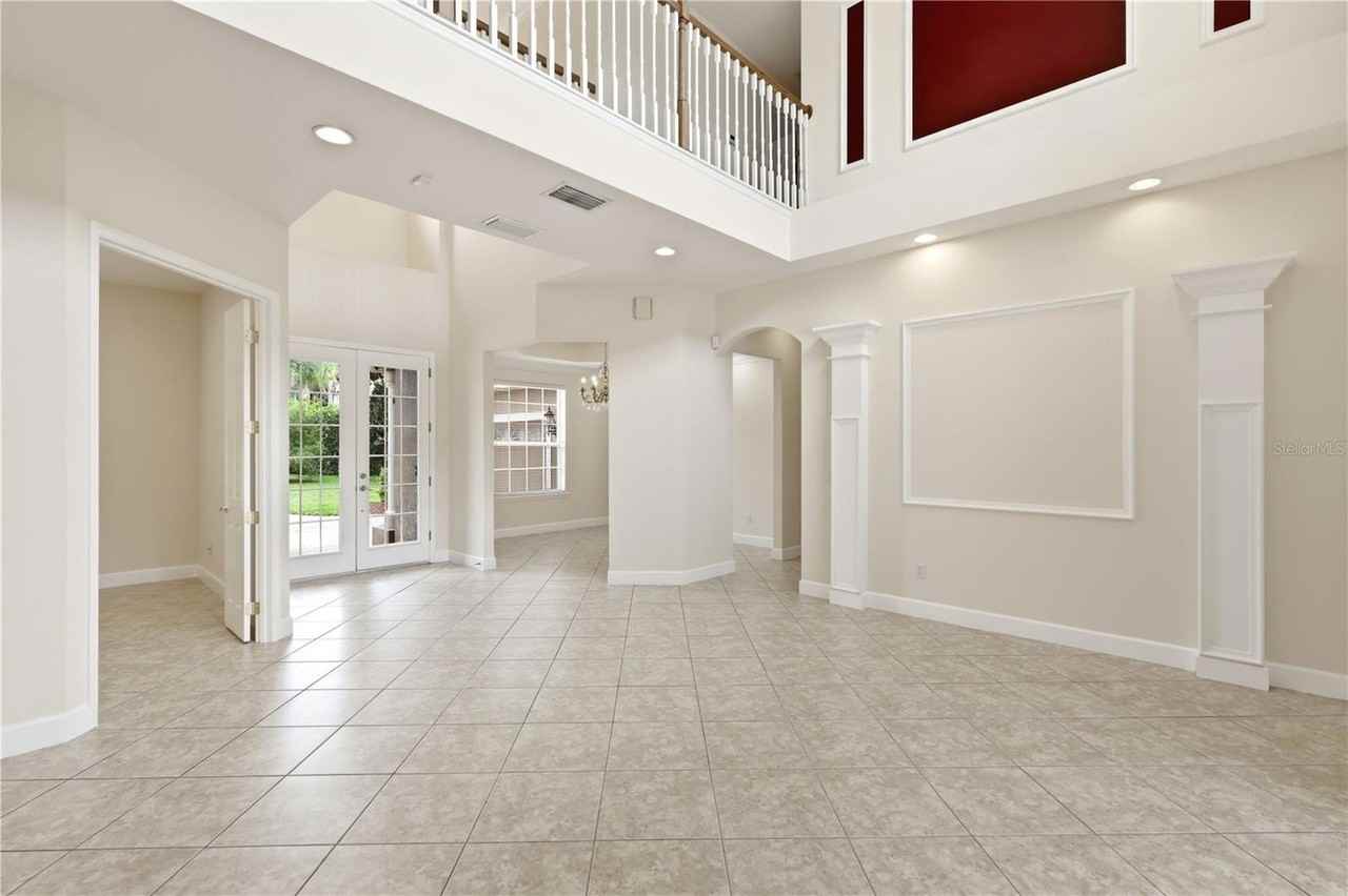 3205 King George Dr - Photo 5 of 26