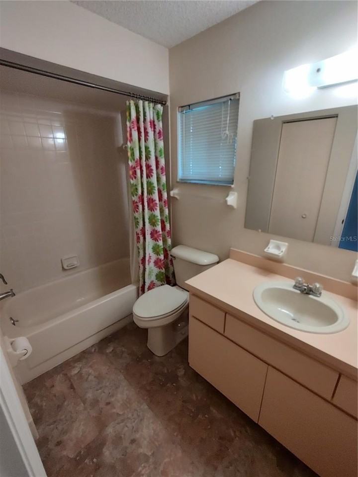 6345 Sw 115th Street Rd - Photo 7 of 10