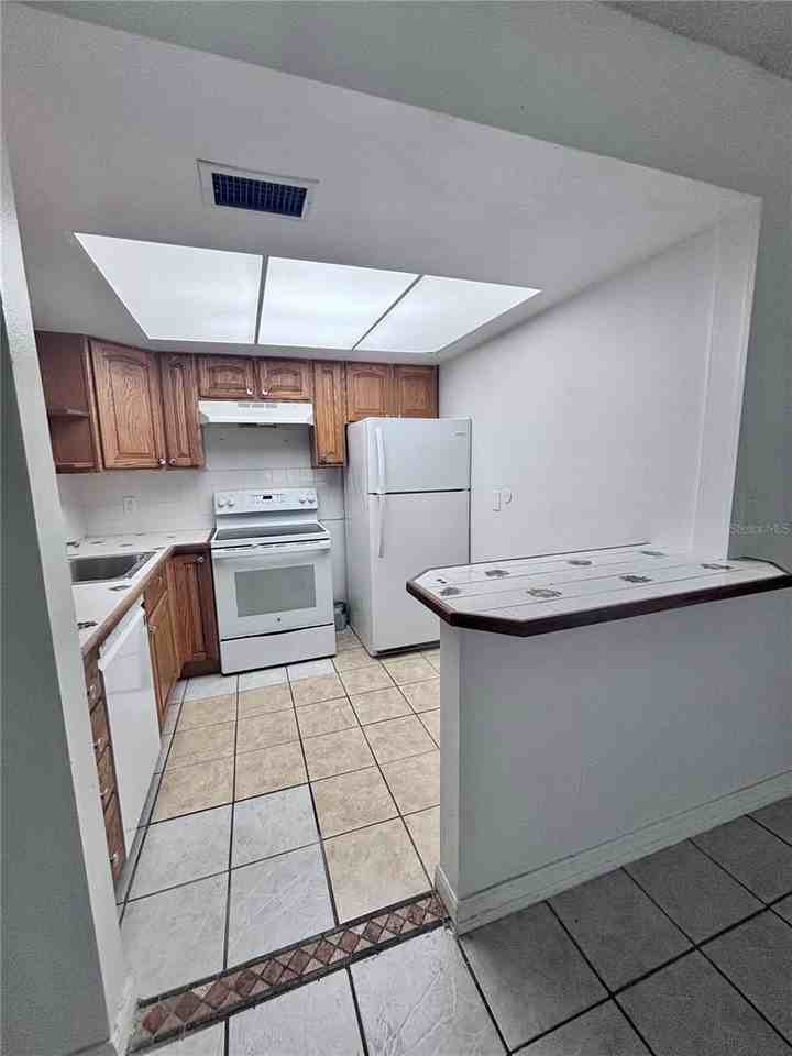 576 Fairways Ln #M104 - Photo 6 of 11