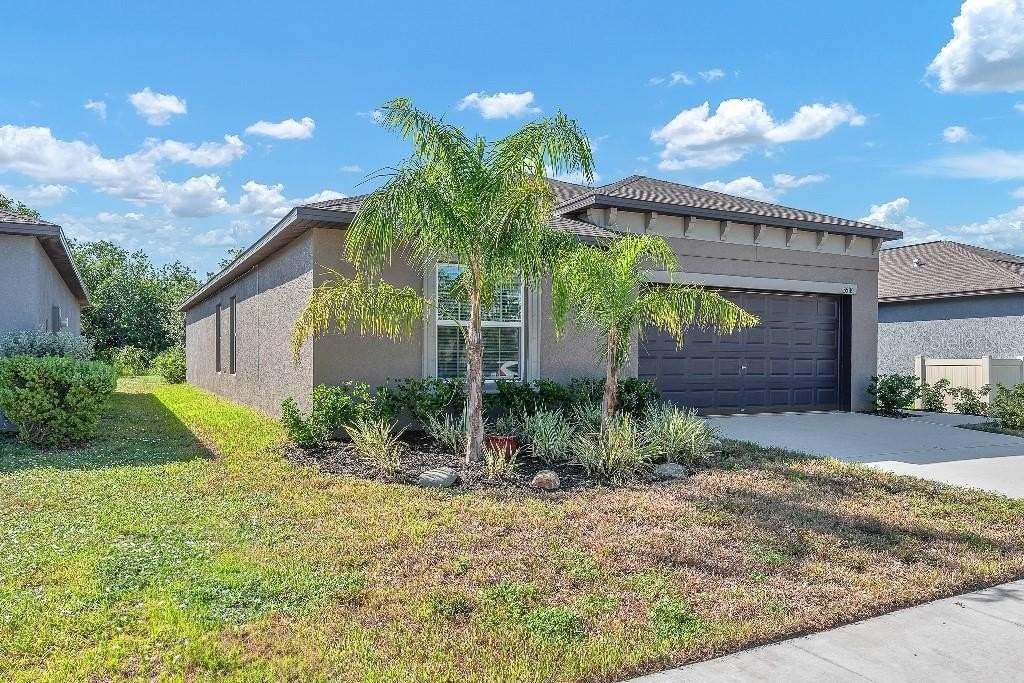5518 Blue Azure Dr - Photo 3 of 26